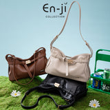 En-Ji Juyong Shoulderbag Wanita - Latte