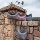 En-Ji Anesa Shoulderbag Wanita - Black
