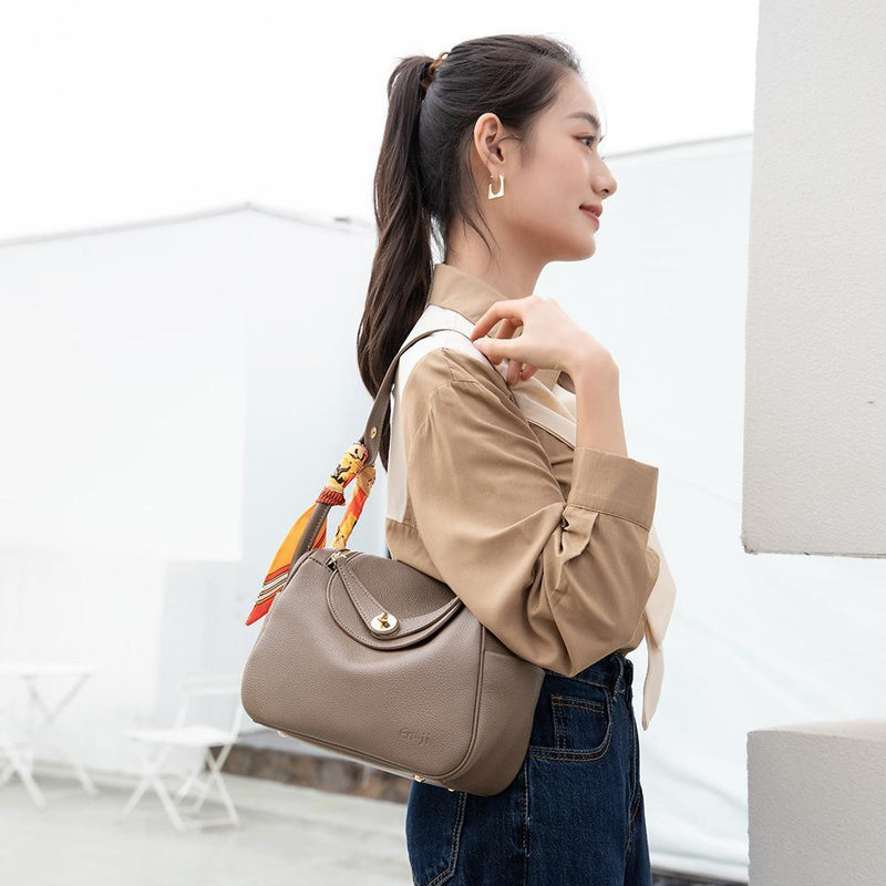 En-ji Jiyol Shoulderbag - Khaki