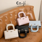 En-Ji Yuri Handbag Wanita - Black